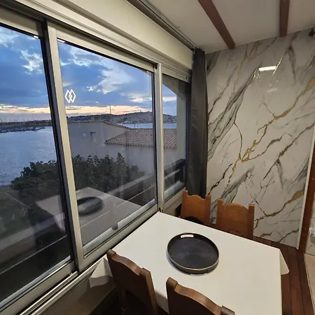 Escapade Marine Sur L Ile Des Pecheurs Cap D *